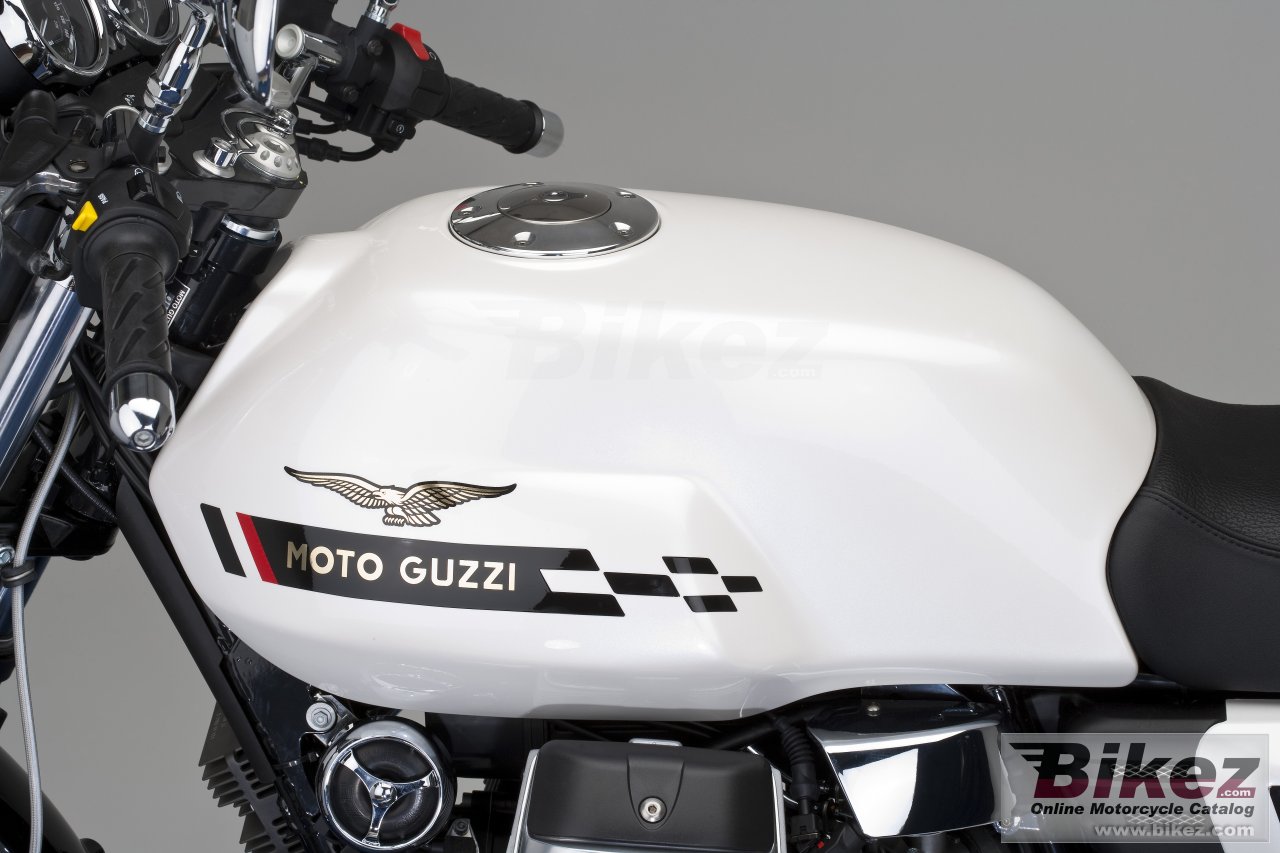 Thumbnail for Moto Guzzi V7 Cafe Classic 2011