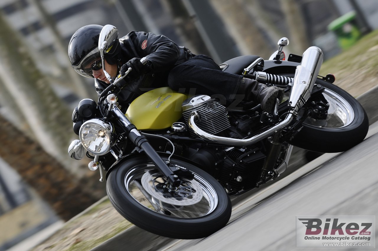 Thumbnail for Moto Guzzi V7 Cafe Classic 2011