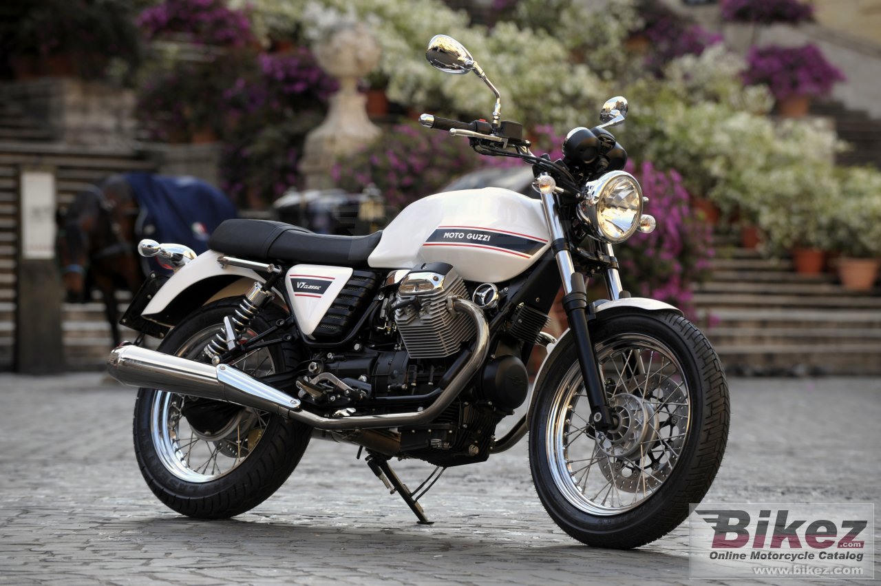 Thumbnail for Moto Guzzi V7 Classic 2012
