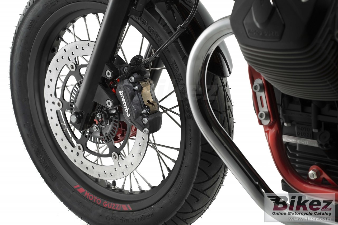 Thumbnail for Moto Guzzi V7 II Racer 2015