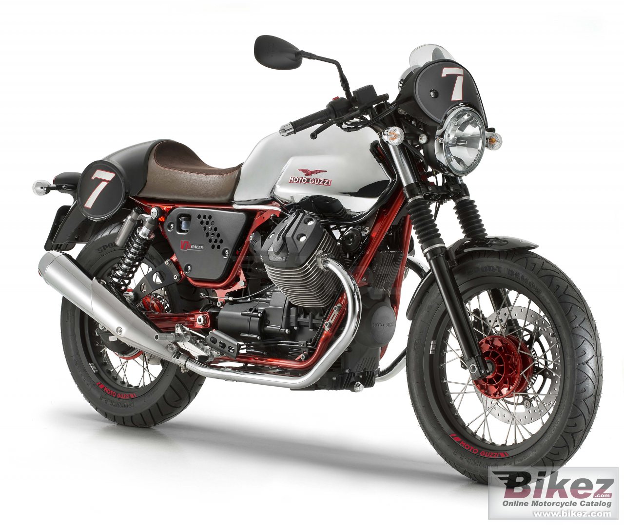 Moto Guzzi V7 II Racer