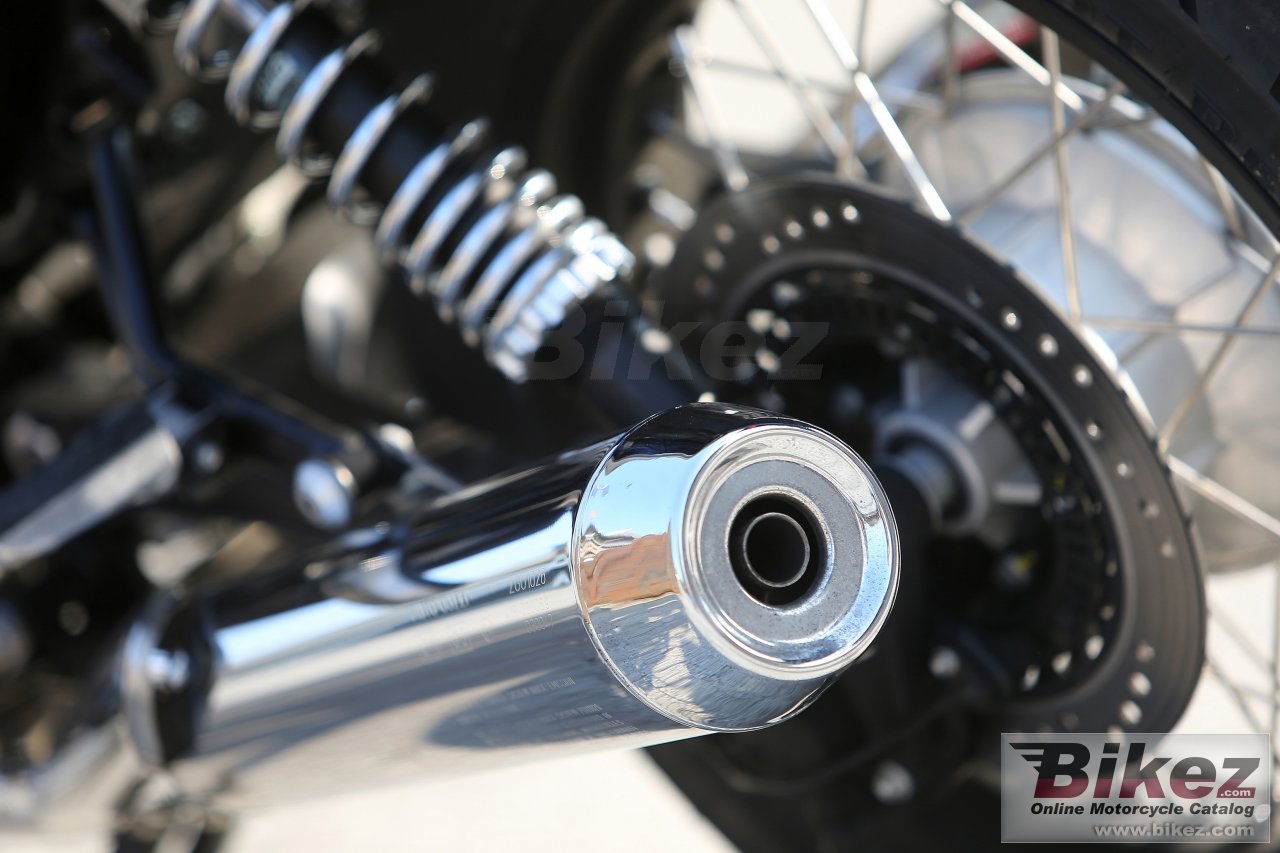 Thumbnail for Moto Guzzi V7 II Special 2015