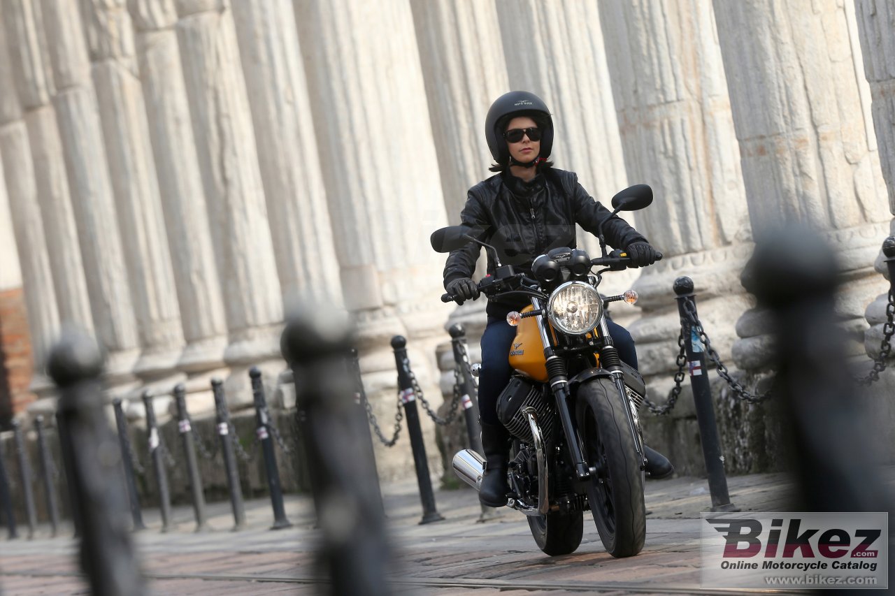 Thumbnail for Moto Guzzi V7 II Special 2015