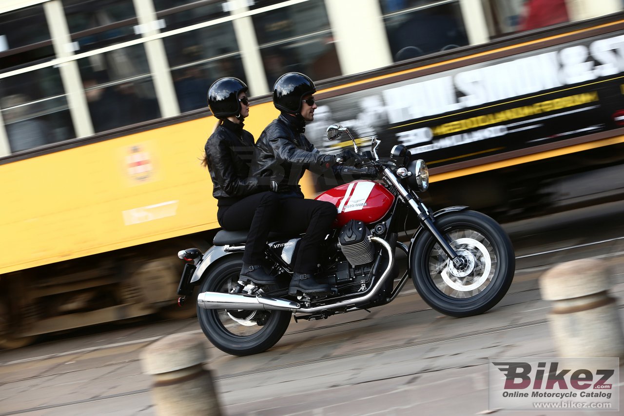 Thumbnail for Moto Guzzi V7 II Special 2015