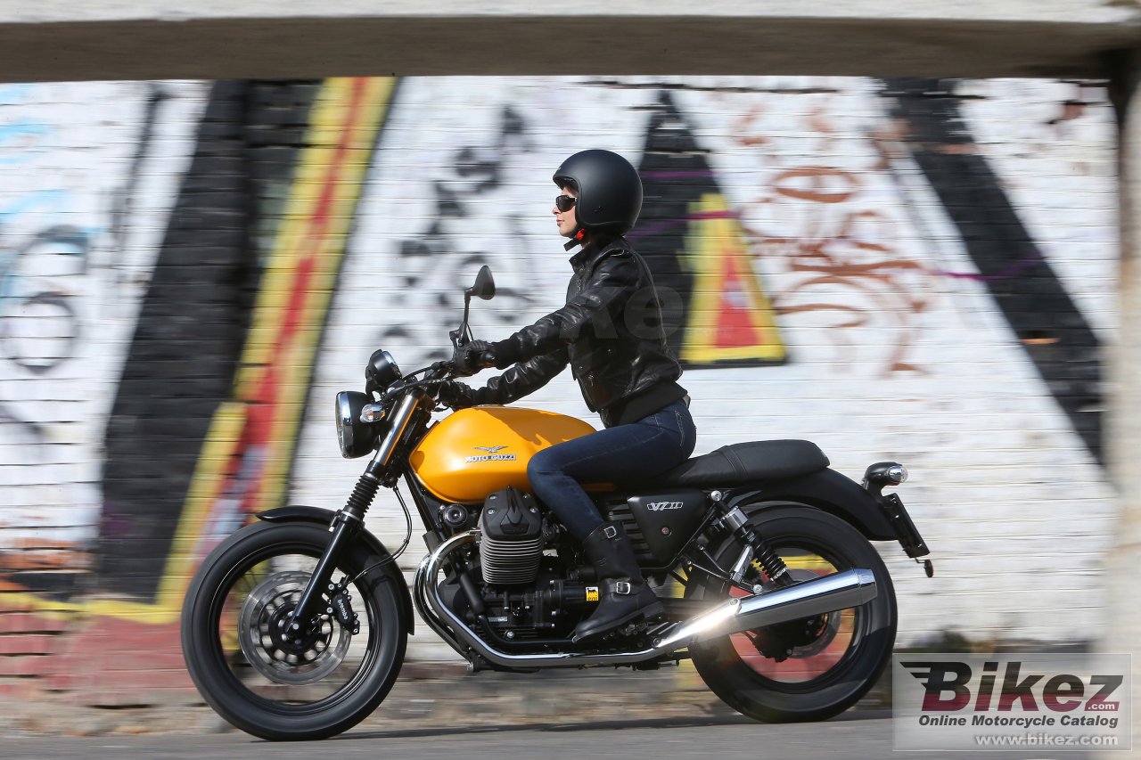 Thumbnail for Moto Guzzi V7 II Special 2015