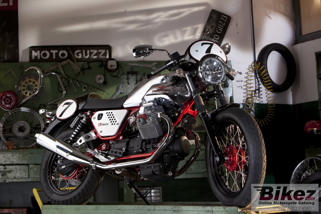 Thumbnail for Moto Guzzi V7 Racer 2011