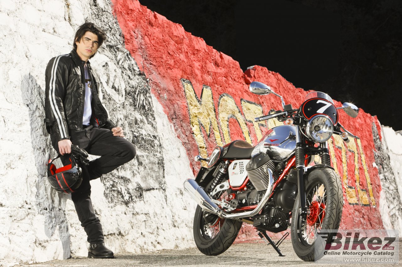 Thumbnail for Moto Guzzi V7 Racer 2013