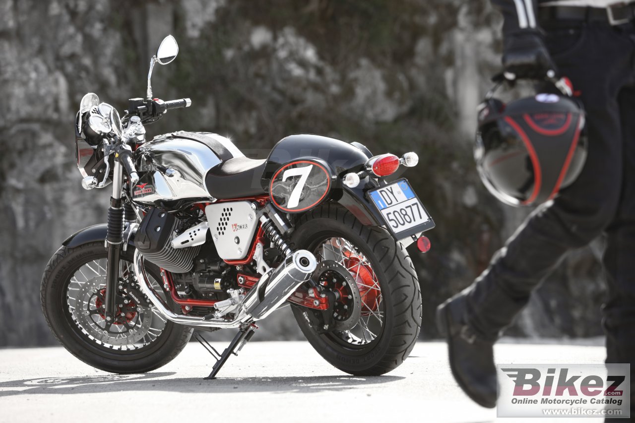 Thumbnail for Moto Guzzi V7 Racer 2013