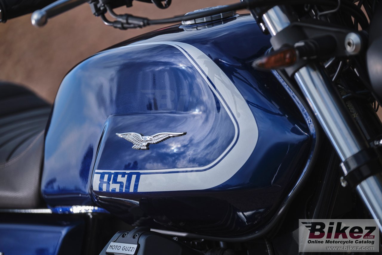 Thumbnail for Moto Guzzi V7 Special 850 2023