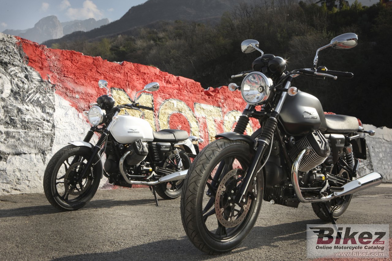 Thumbnail for Moto Guzzi V7 Stone 2013