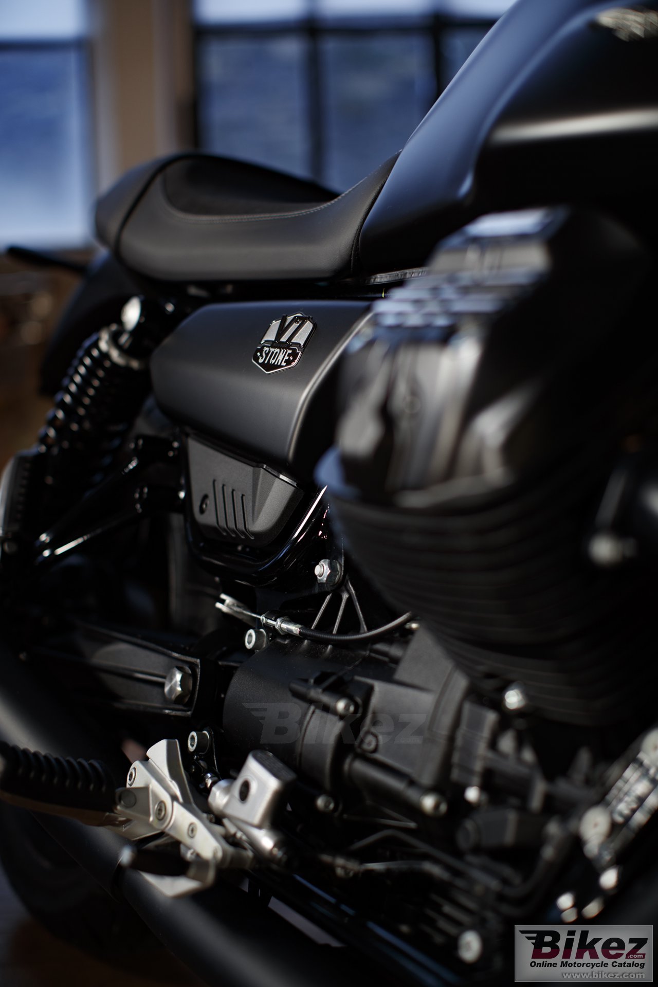 Thumbnail for Moto Guzzi V7 Stone 2021