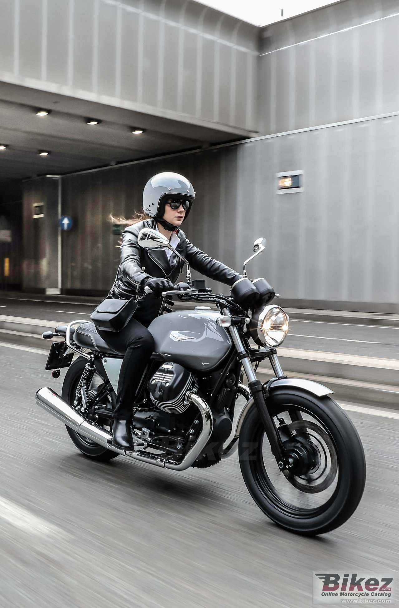 Thumbnail for Moto Guzzi V7III Milano 2020