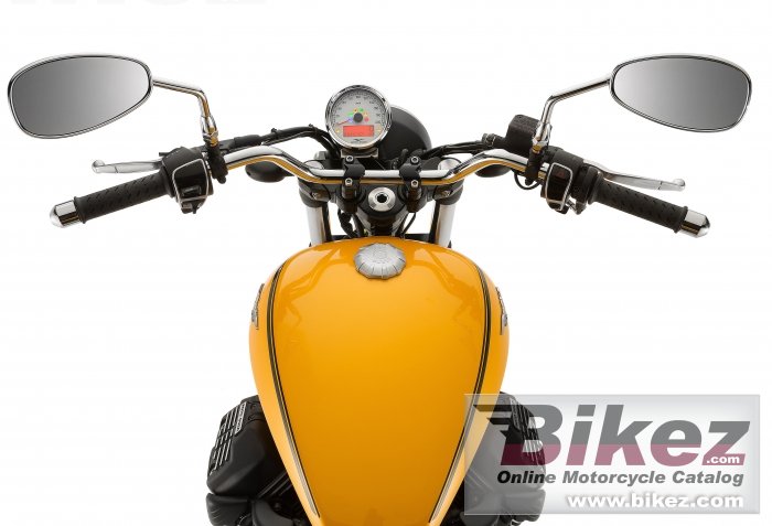 Thumbnail for Moto Guzzi V9 Roamer 2017