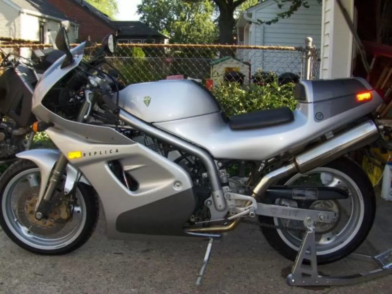 MuZ Skorpion Replica 660