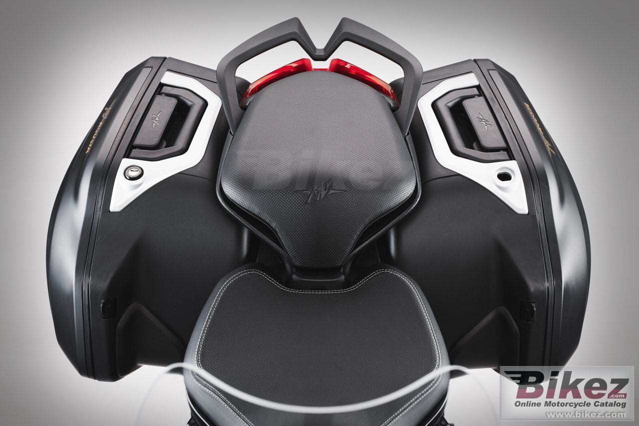 Thumbnail for MV Agusta Turismo Veloce Lusso SCS 800 2022
