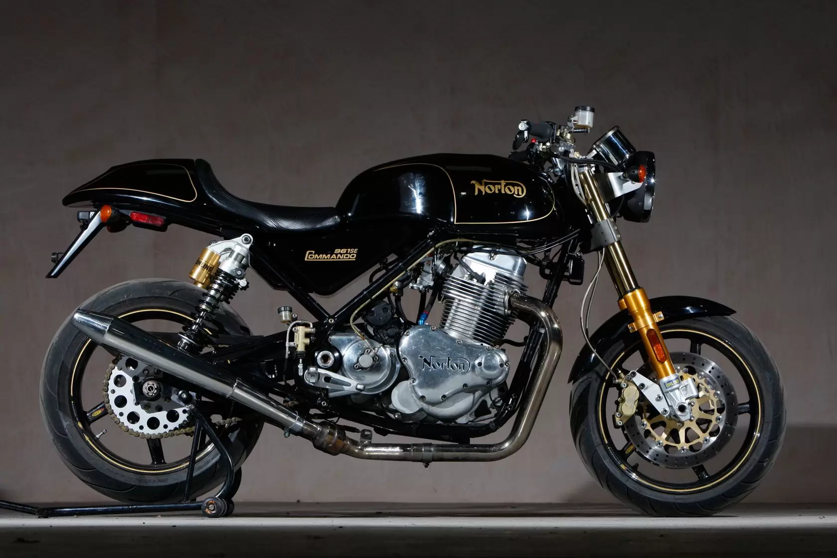 Thumbnail for Norton Commando 961 Cafe Racer 2012