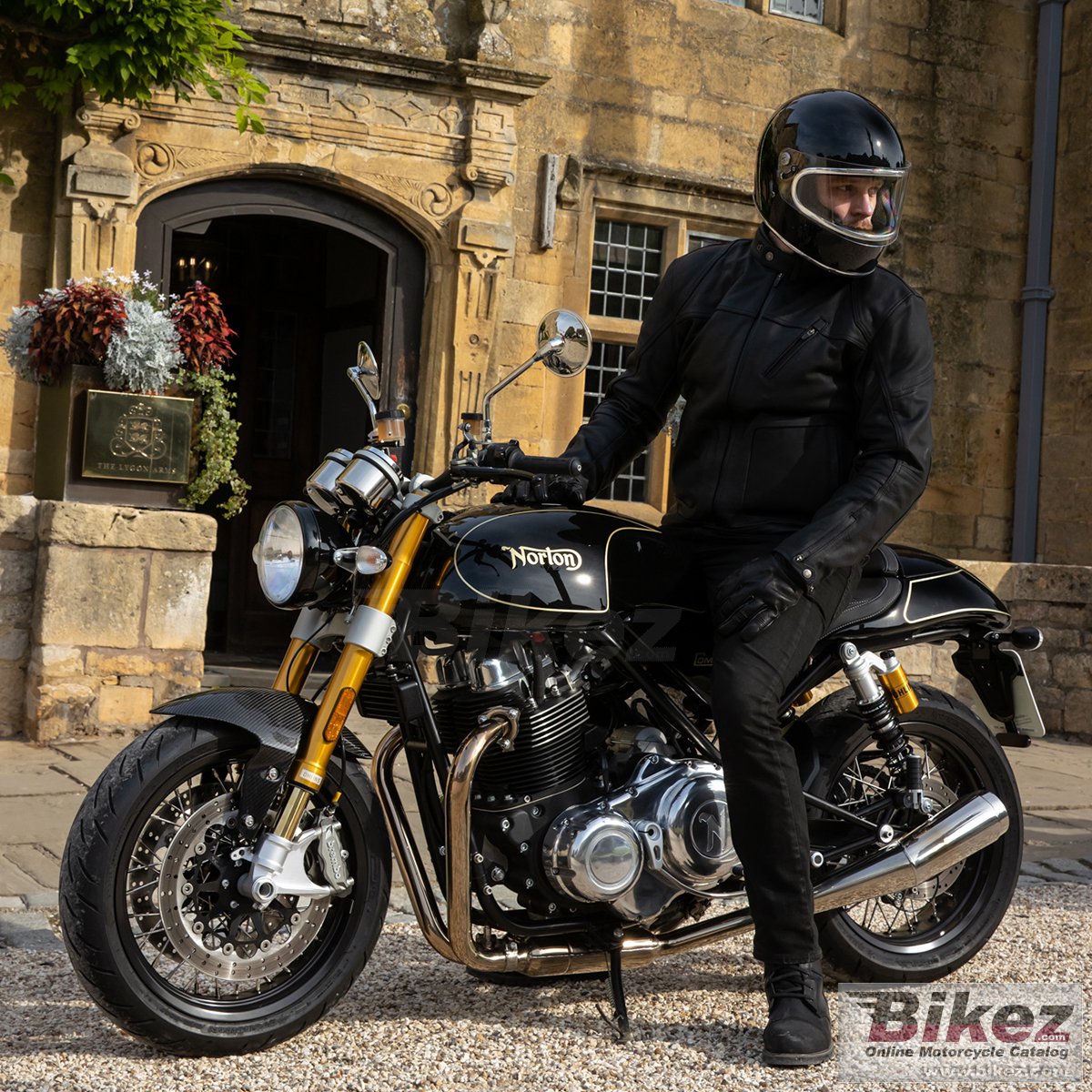 Thumbnail for Norton Commando 961 LE Manx 2024