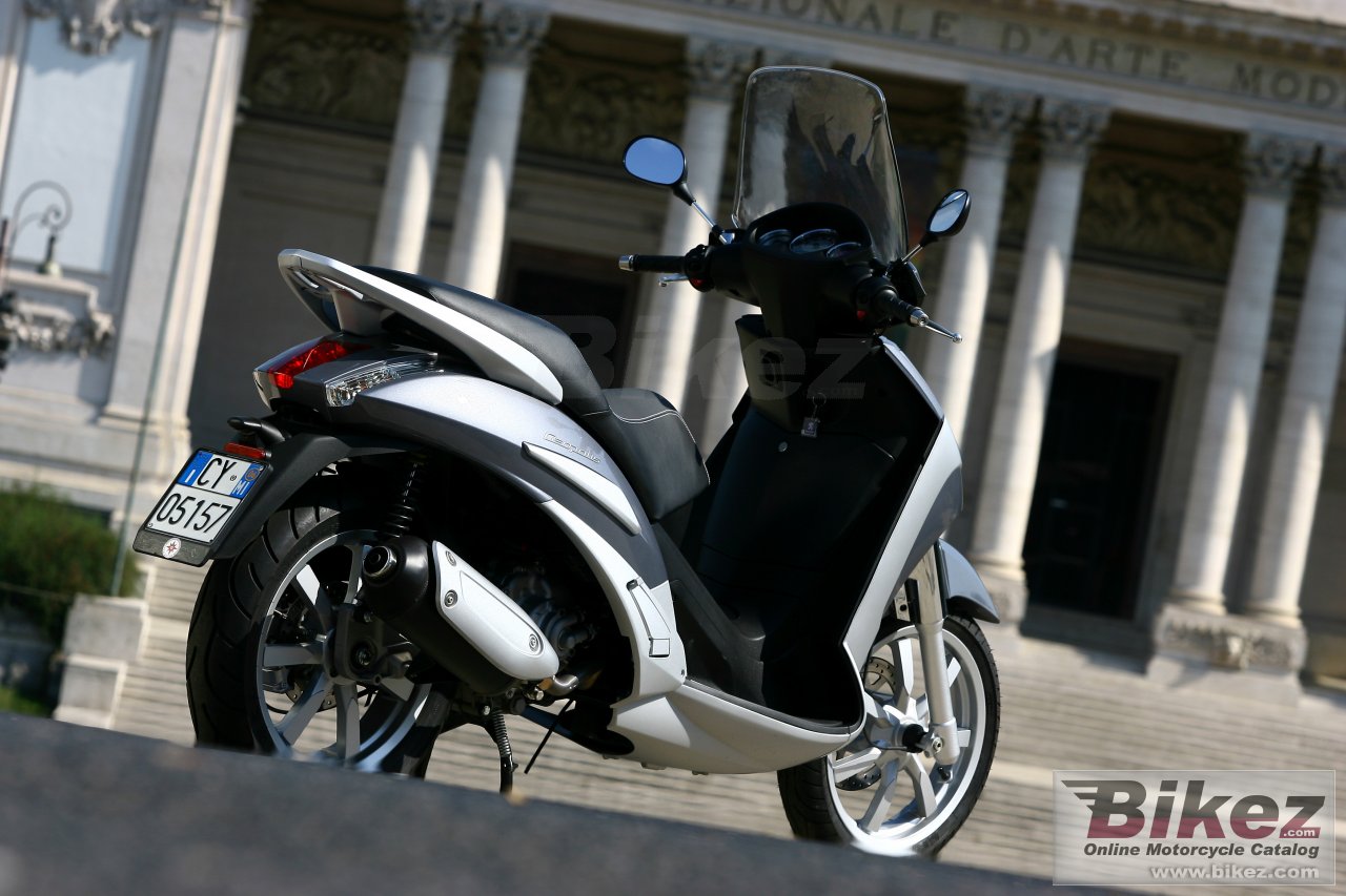 Thumbnail for Peugeot Geopolis 250 Exec. 2007