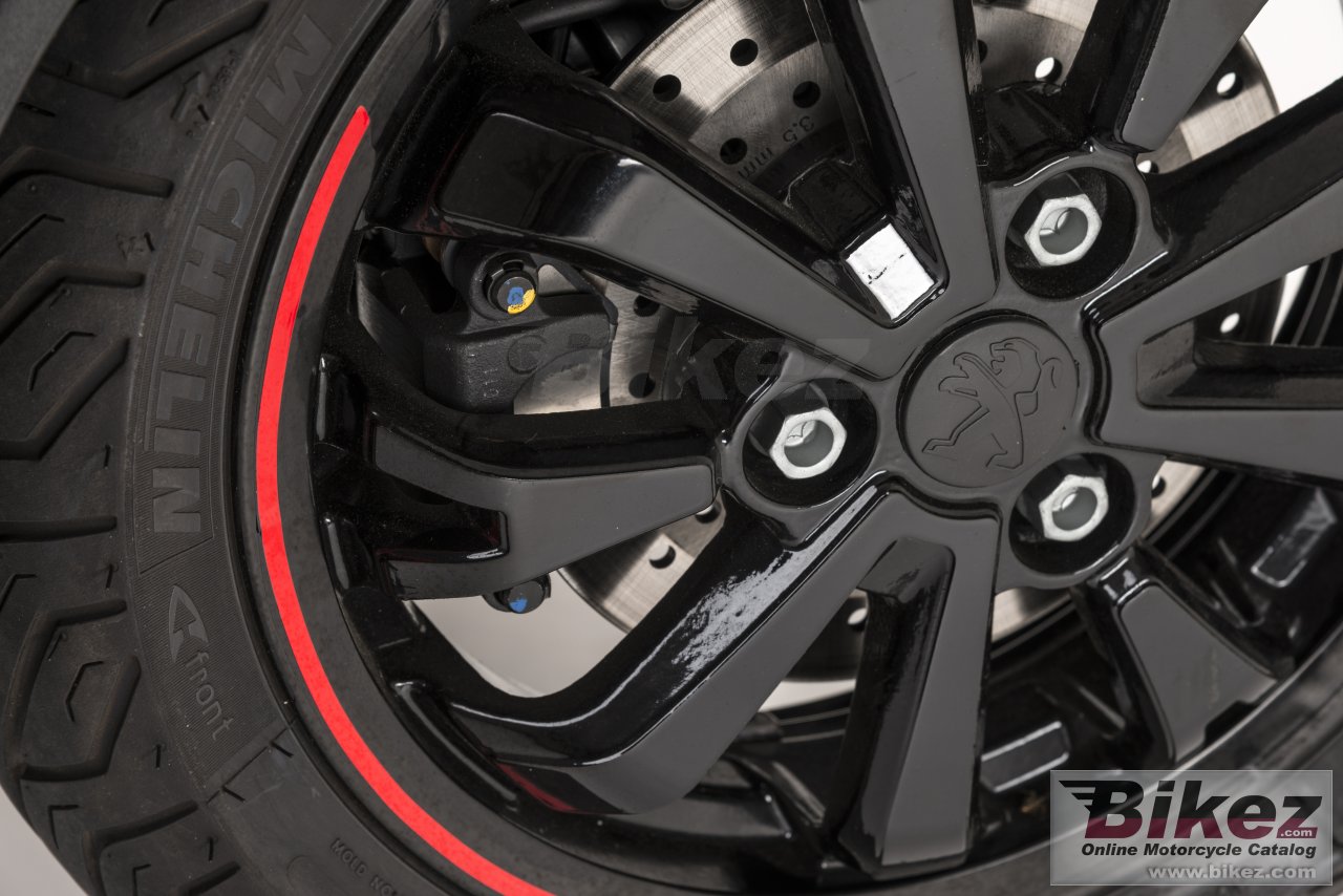 Thumbnail for Peugeot Metropolis 2016