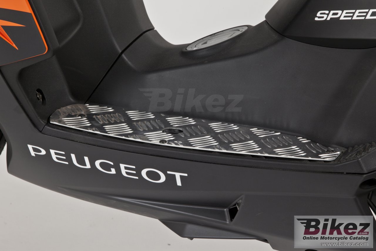 Thumbnail for Peugeot Speedfight 3 Darkside 2012