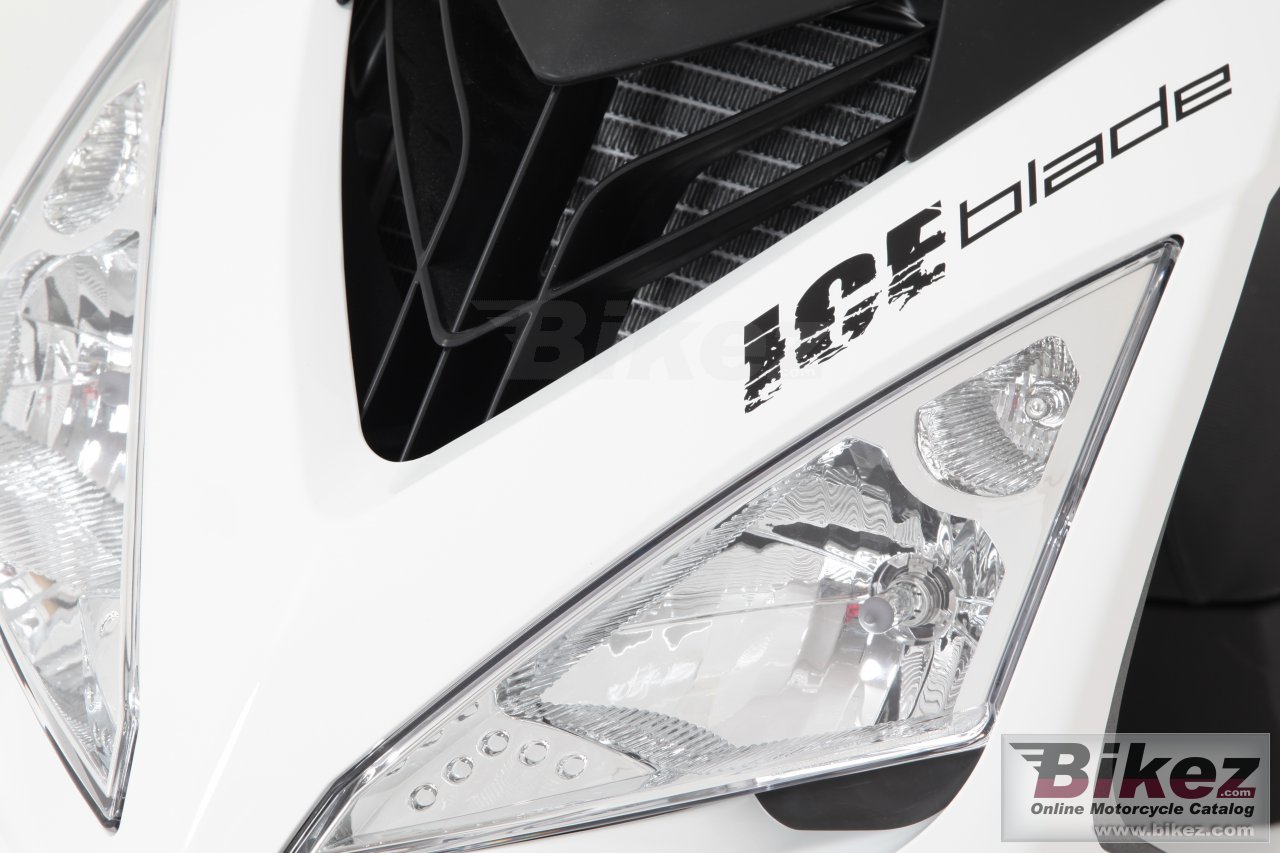 Thumbnail for Peugeot Speedfight 3 Iceblade 2012