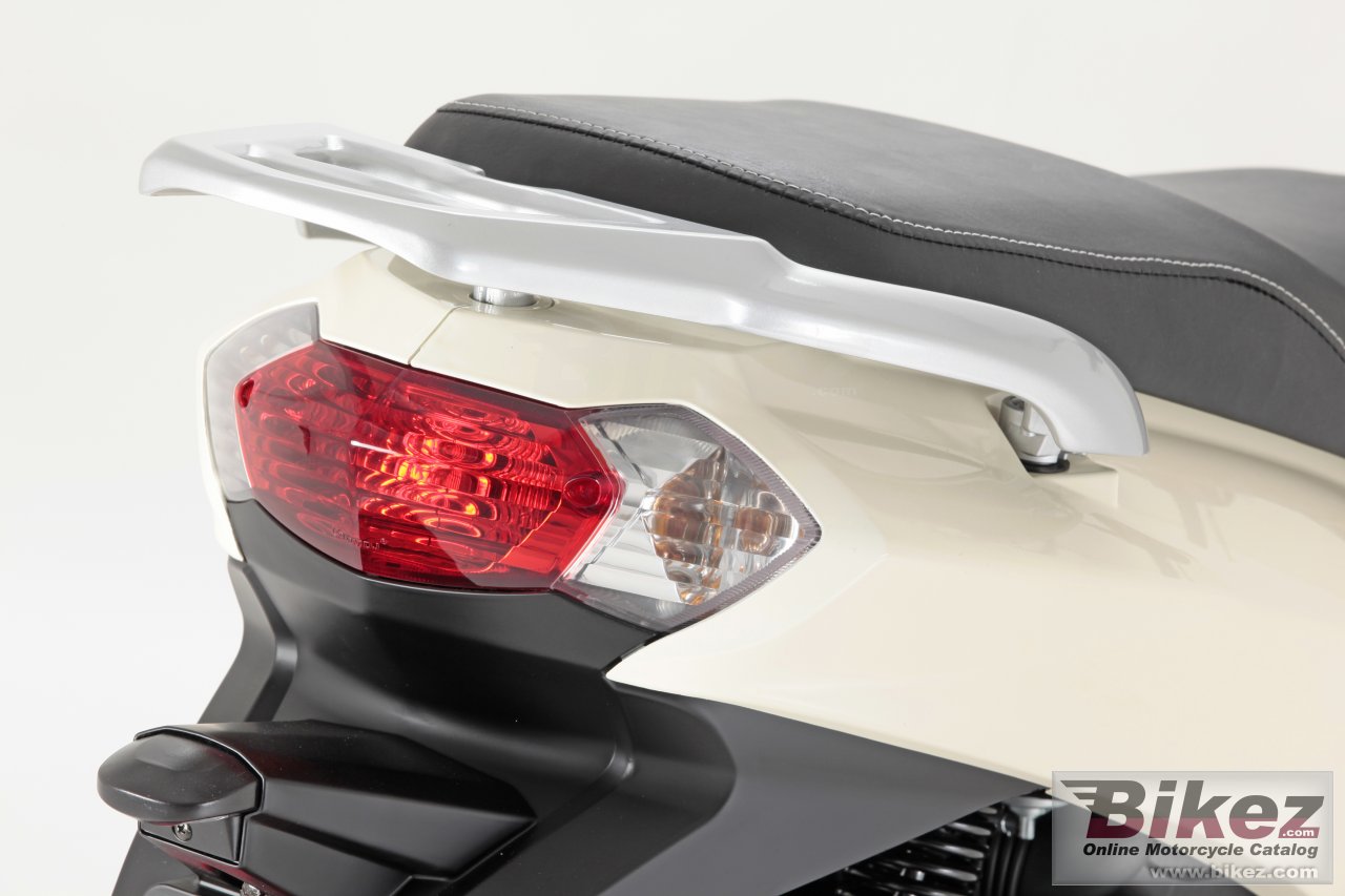 Thumbnail for Peugeot Tweet 125 2010