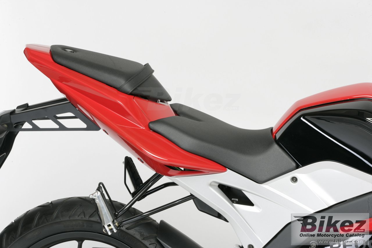 Thumbnail for Peugeot XR7 2012