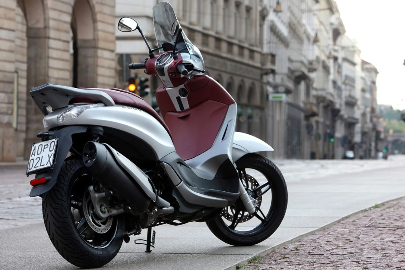 Thumbnail for Piaggio Beverly Sport Touring 2013