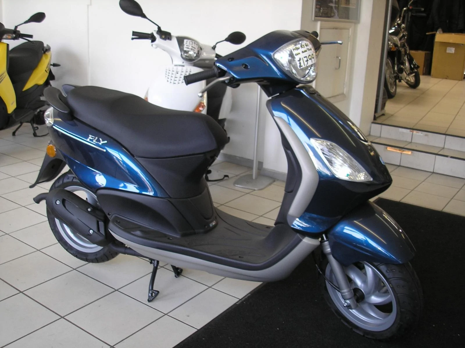 Piaggio Fly 50