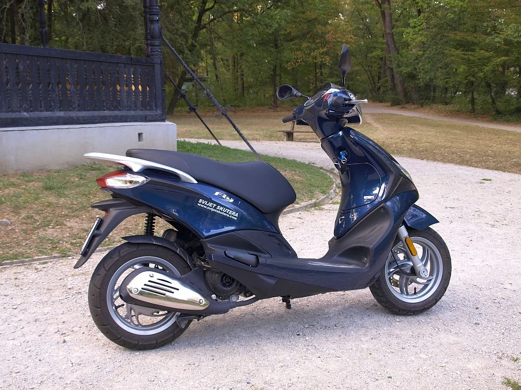 Thumbnail for Piaggio Fly 50 4T 2006