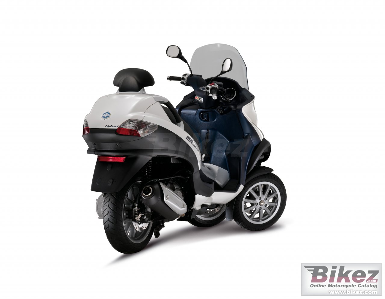 Thumbnail for Piaggio MP3 125 Hybrid 2011