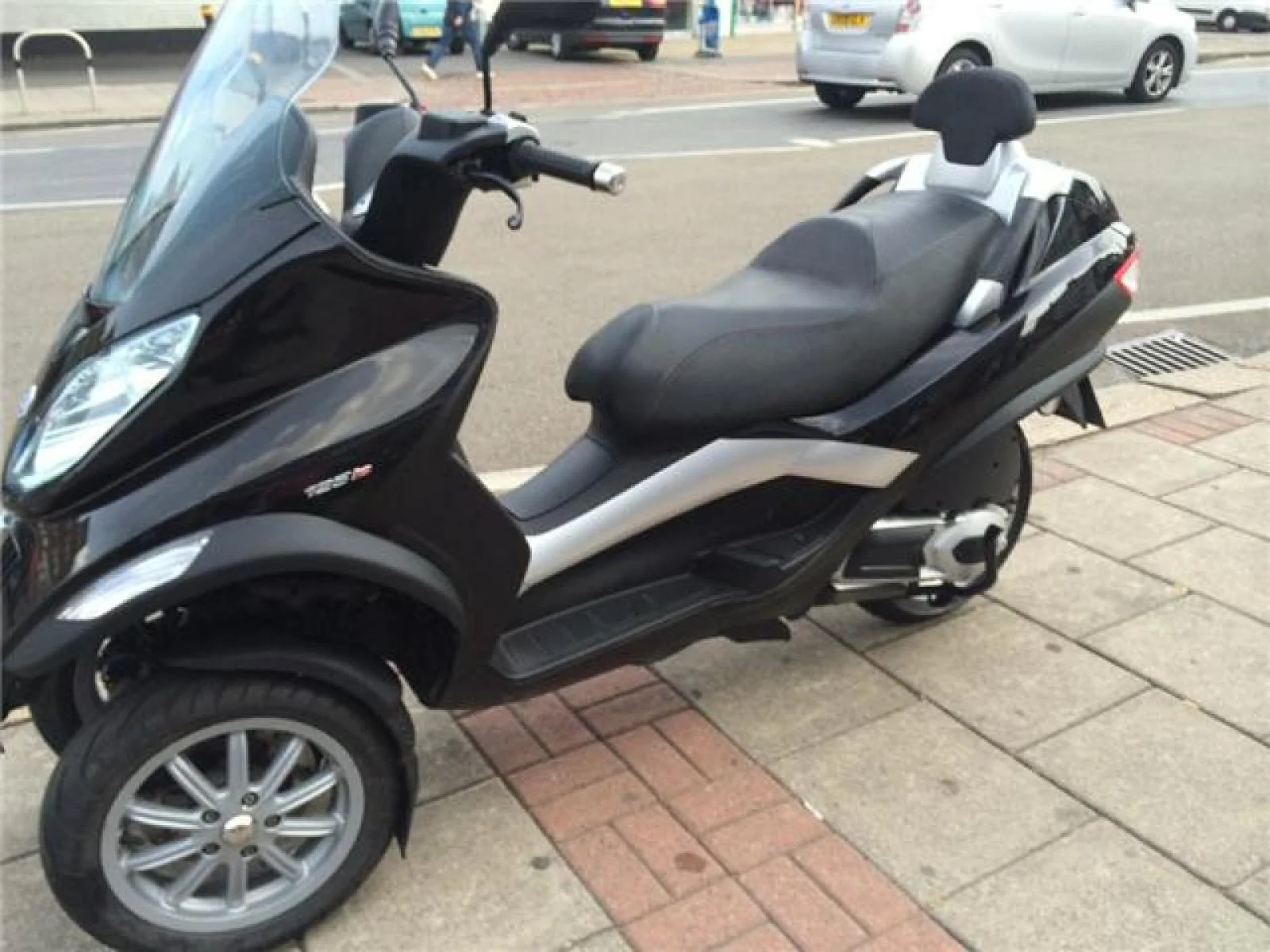 Thumbnail for Piaggio MP3 125ie 2010