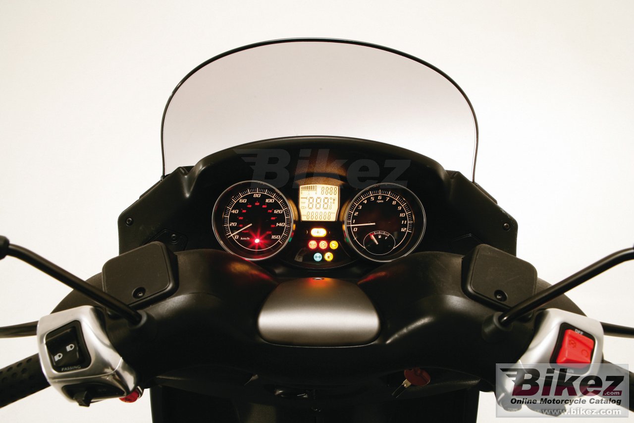 Thumbnail for Piaggio MP3 250 2008