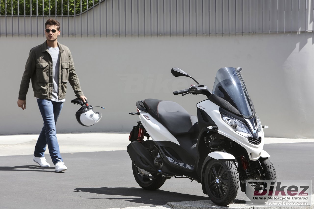 Thumbnail for Piaggio MP3 300 hpe Sport 2020