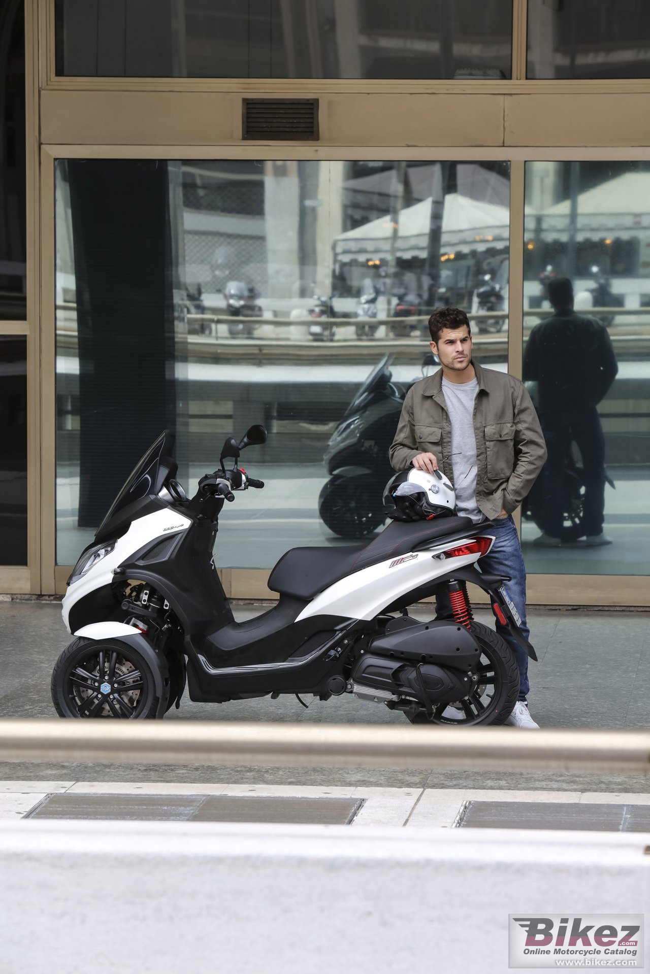 Thumbnail for Piaggio MP3 300 hpe Sport 2020