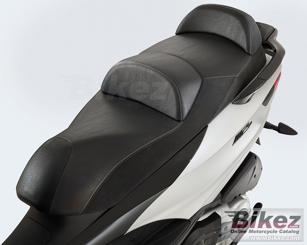 Thumbnail for Piaggio MP3 500 Sport 2016