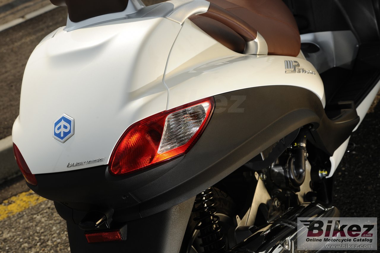 Thumbnail for Piaggio MP3 Business 500 2012