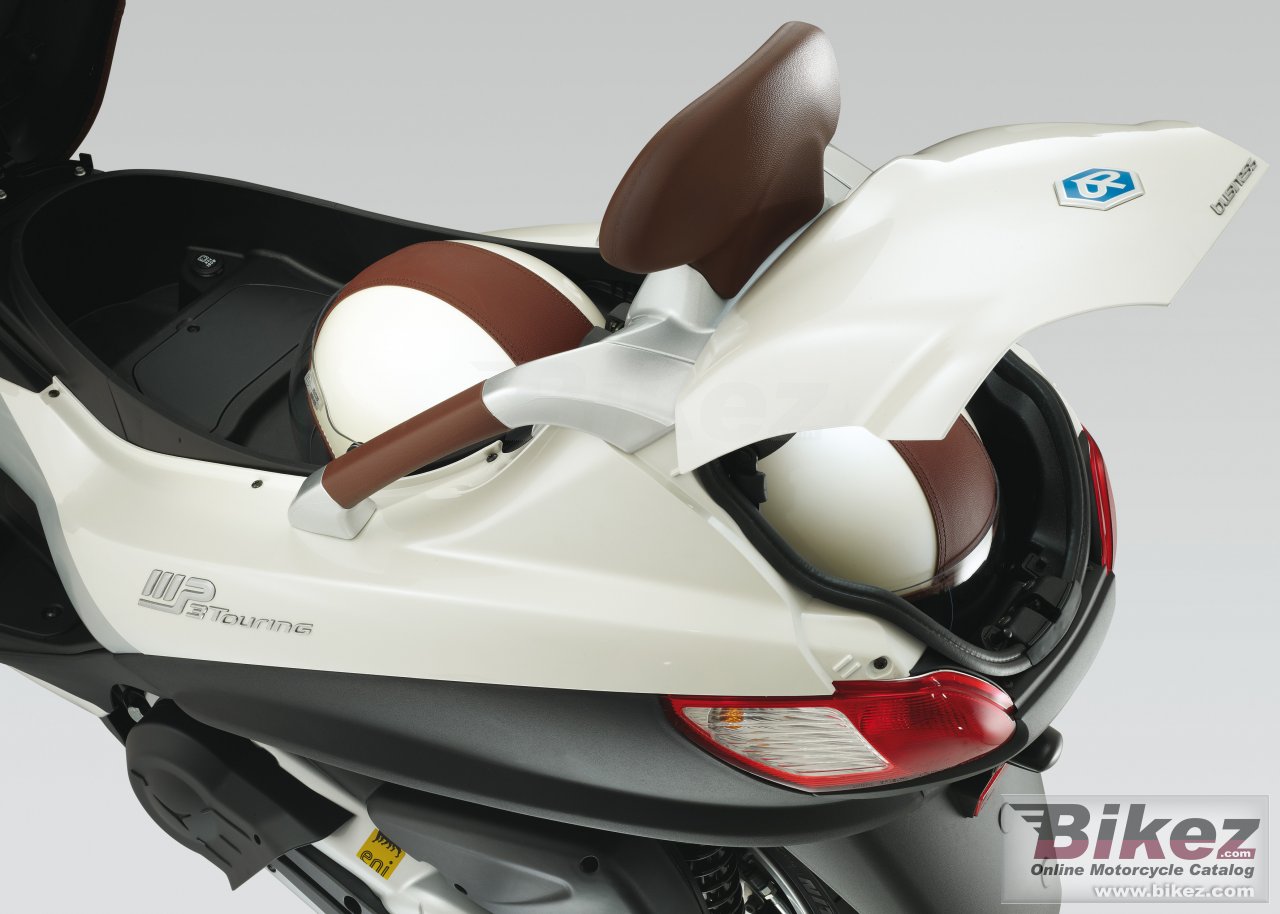 Thumbnail for Piaggio MP3 Business 500 2012