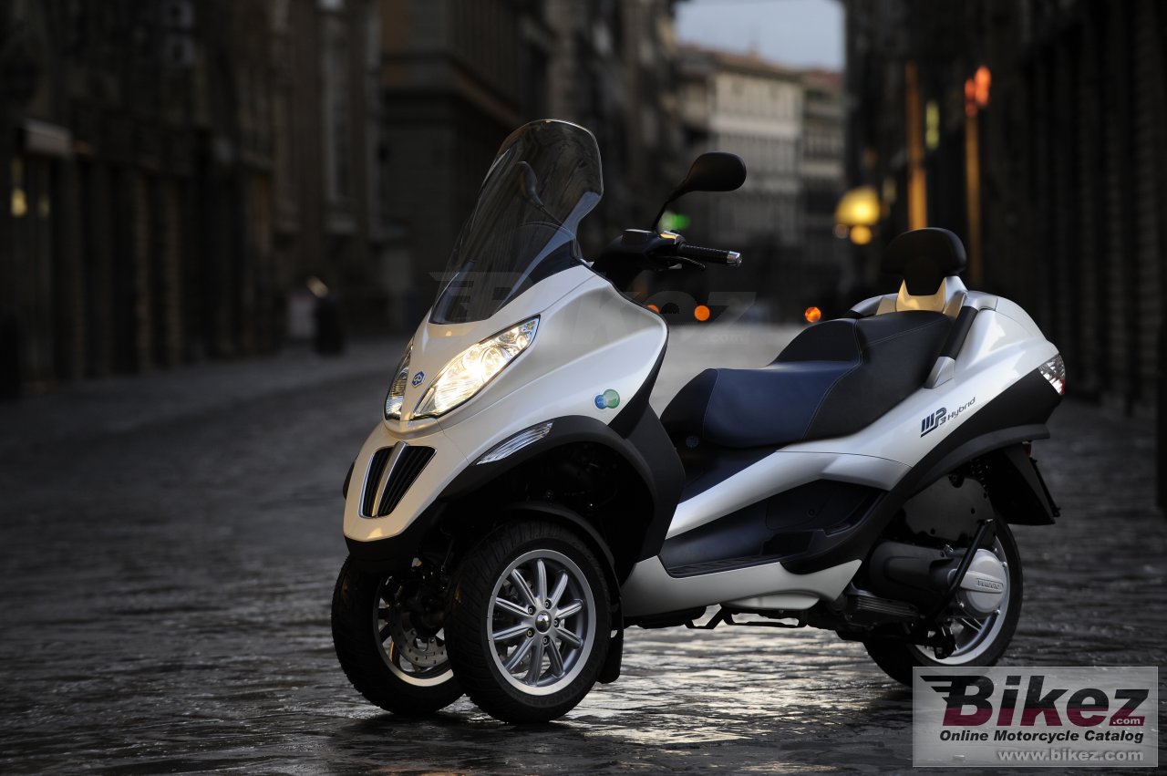 Thumbnail for Piaggio Mp3 Hybrid 125 2010