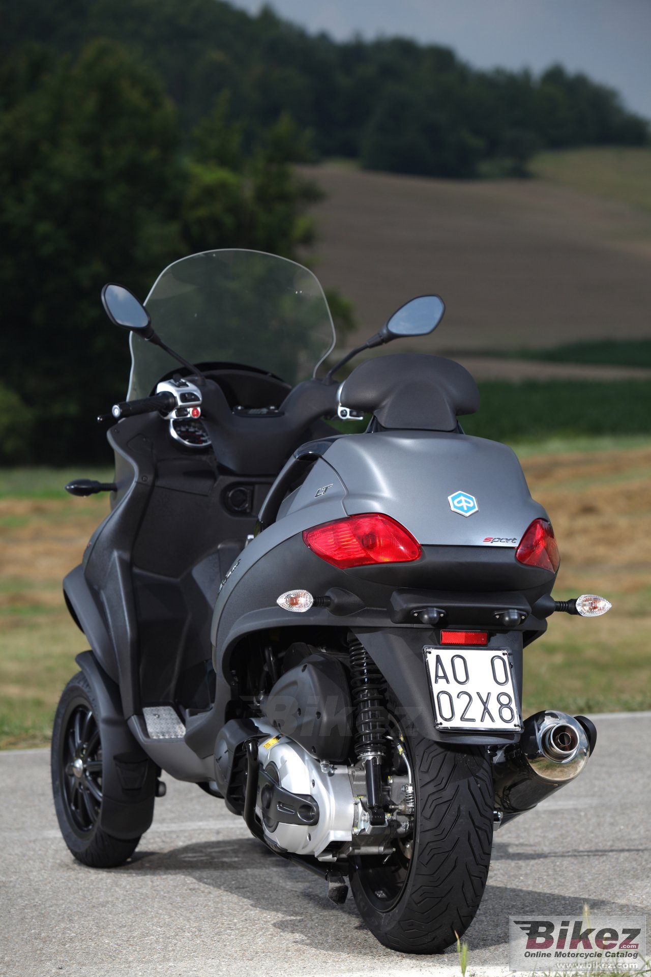Thumbnail for Piaggio MP3 Sport LT 500 2012