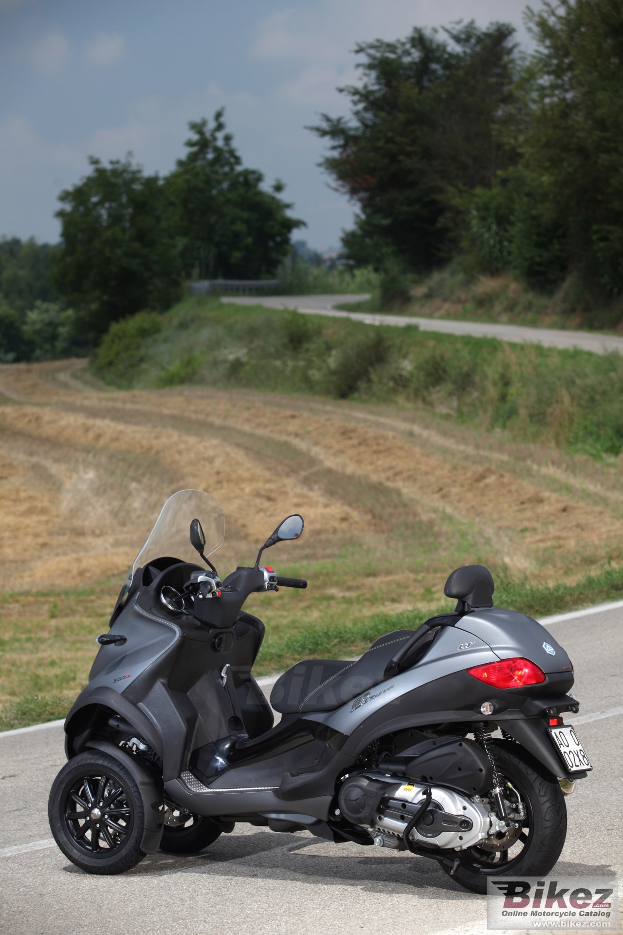 Thumbnail for Piaggio MP3 Sport LT 500 2012