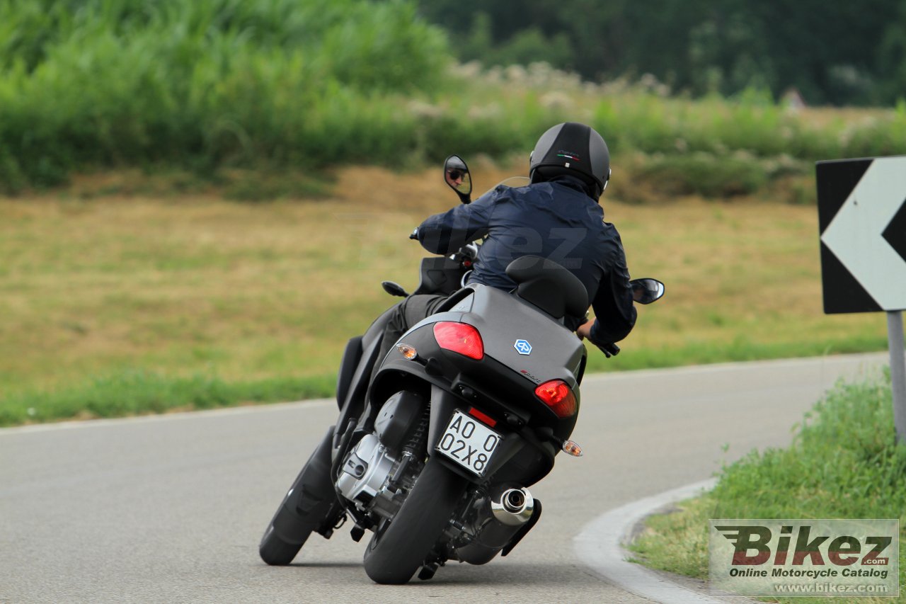 Thumbnail for Piaggio MP3 Sport LT 500 2012