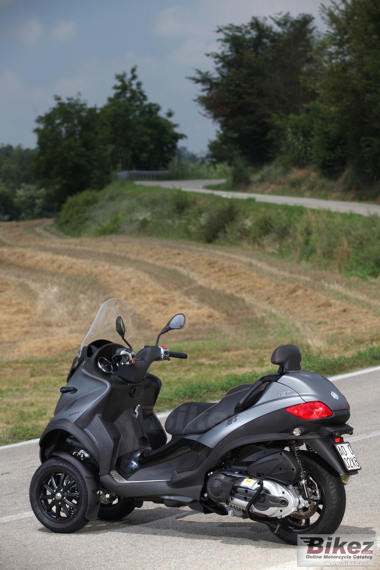 Thumbnail for Piaggio MP3 Sport LT 500 2013