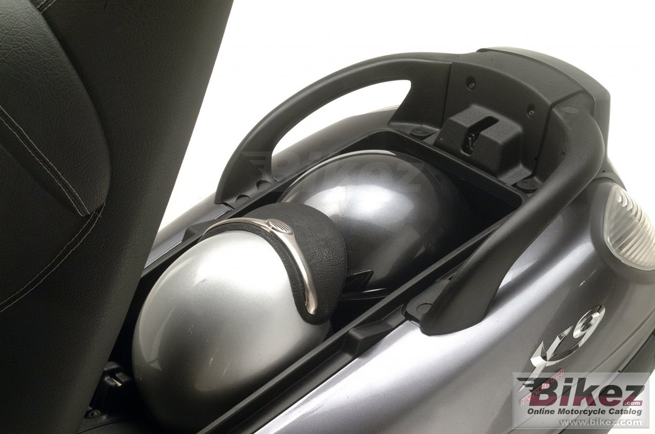 Thumbnail for Piaggio X9 Evolution 500 2006