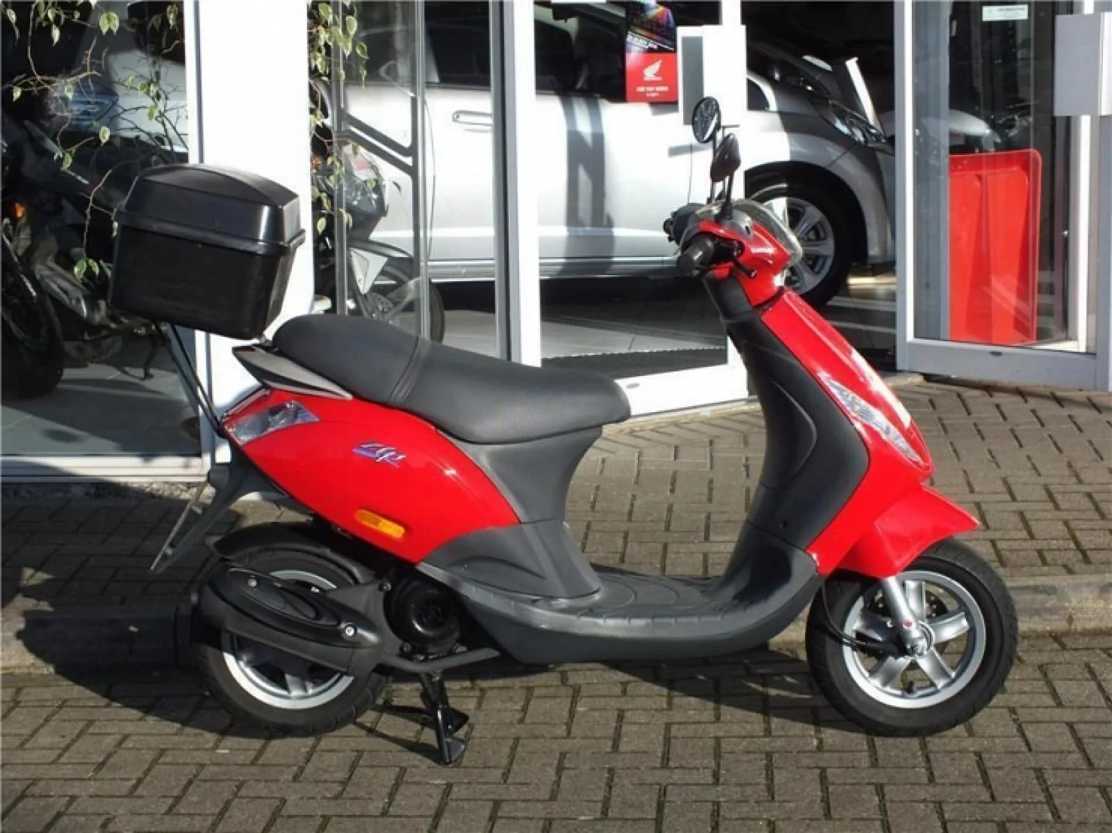 Thumbnail for Piaggio Zip 50 2006