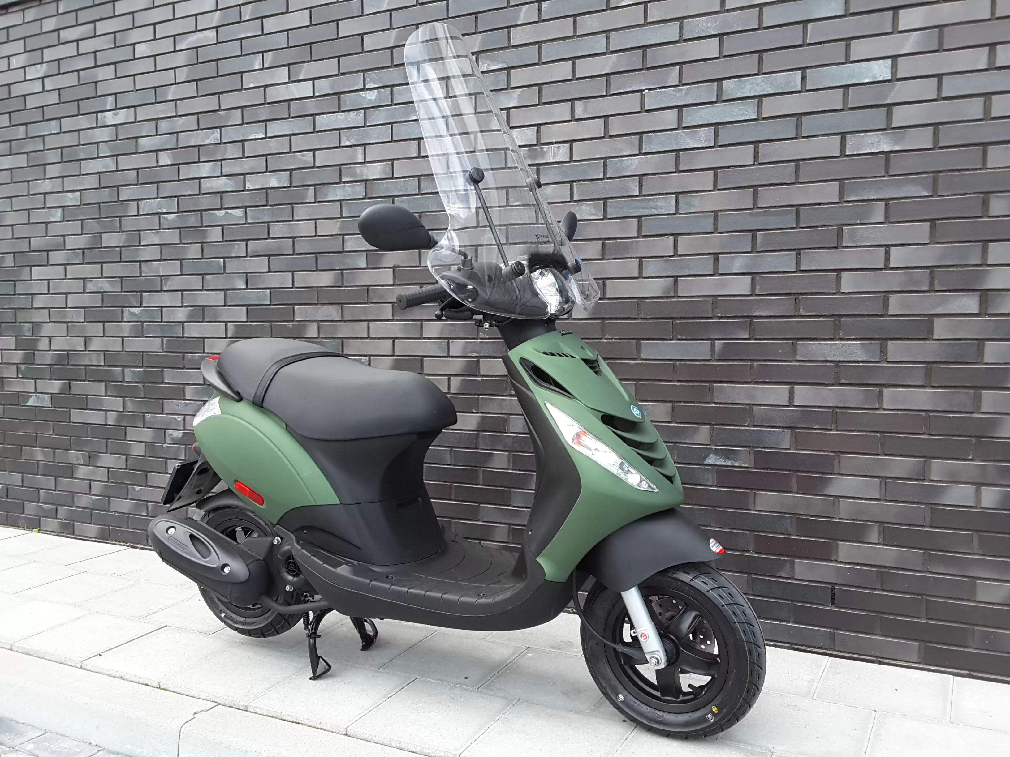 Thumbnail for Piaggio Zip 50 2013