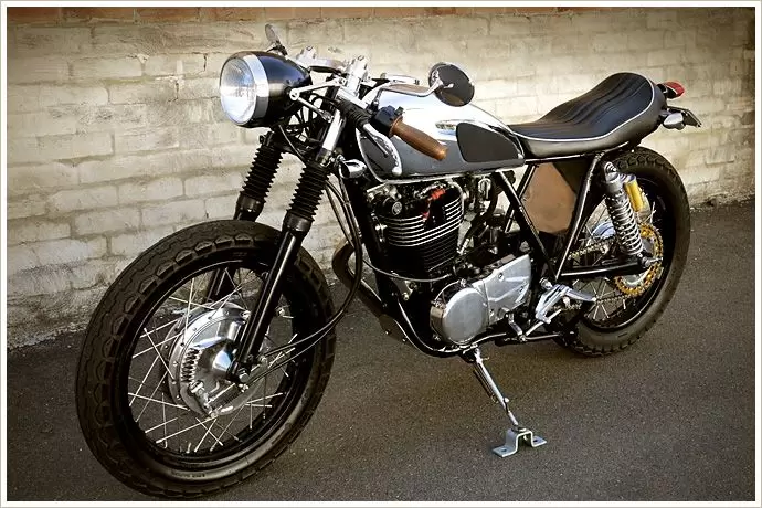 Thumbnail for Sonik Cafe Racer 400 2013