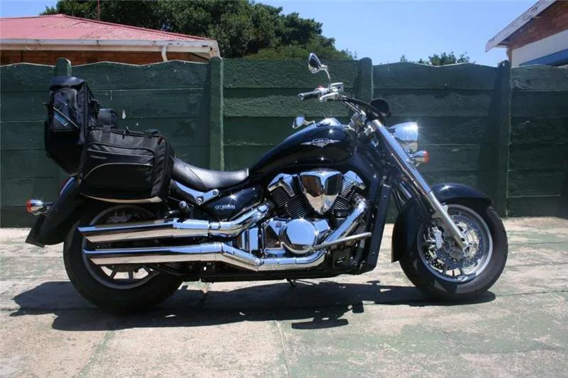 Suzuki Boulevard C109R