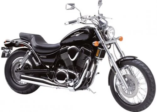 Suzuki Boulevard S83
