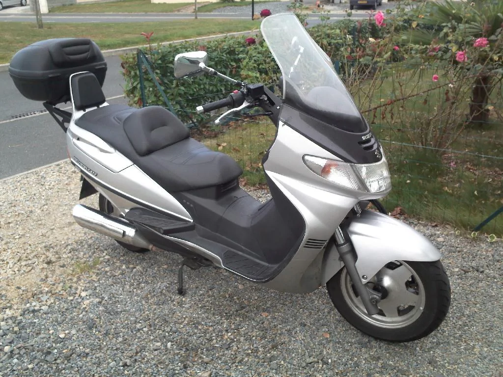 Suzuki Burgman 400
